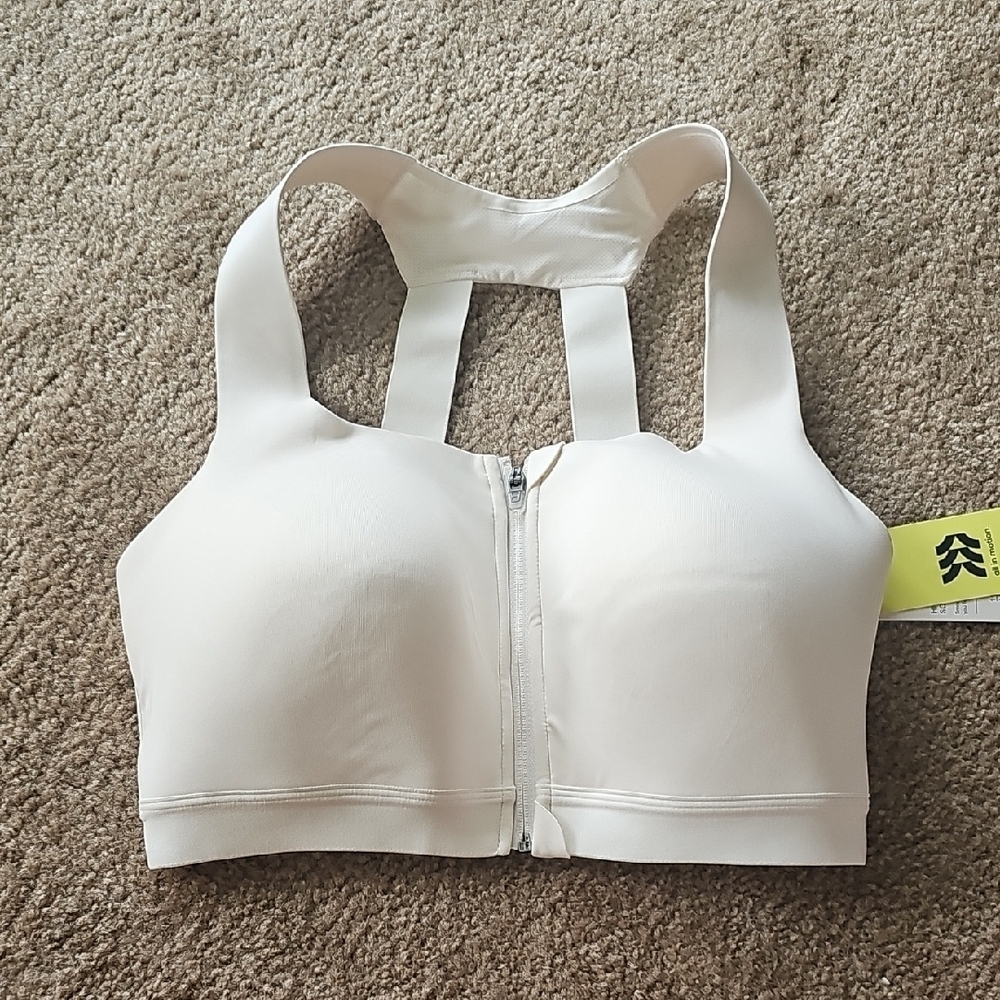 All in Motion Cream Sculpt Zip Front Sports Bra 38B